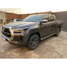 Toyota Hilux 2023 2.8 Cd Srv 177cv 4x4