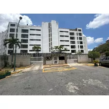 Hermoso Apartamento Duplex En Alquiler En Los Samanes. #24-23040