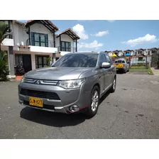 Mitsubishi Oultlander 2.4 4x4 Automática Modelo 2015