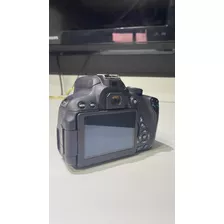 Câmera Canon T5i Rebel (corpo)