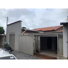 Vendo Ótima Casa Com Ponto De Comércio