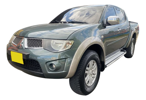 Persiana Cromada Mitsubishi Sportero 2011 A 2015 Tyg Foto 2