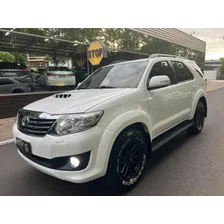 Hilux Sw4 3.0 Srv 4x4 16v Turbo - 2012