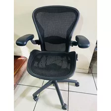 Herman Miller Aeron B 