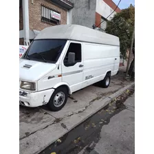 Iveco Daily 2007 2.8 Furgon 35.10