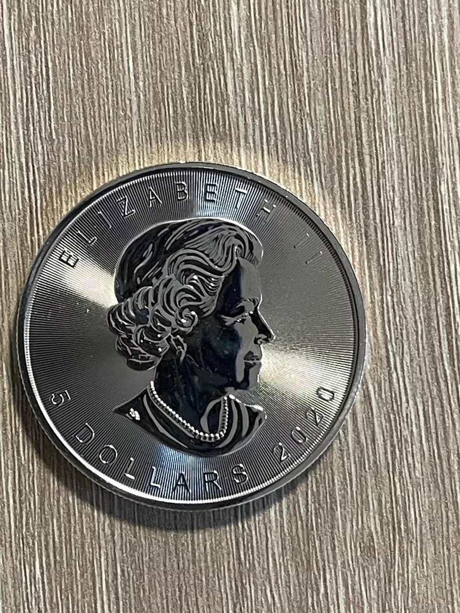 Moneda De Plata 1 Oz (.9999) Maple Leaf Canada, Año 2020