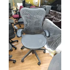 Cadeiras De Escritório Herman Miller Mirra 2 Completa 