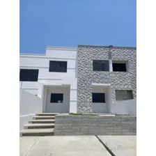 Bello Townhouse Nuevo 3hab 3 Baños 2 Estacionamiento Privado