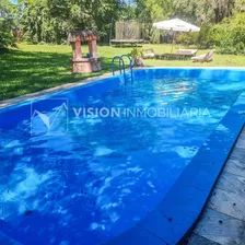 Venta Chacra Casa Con Piscina En Lagos Del Norte A 13km De Cd. De Rivera, Terreno De 1769 M2. 4 Dormitorios Y 2 Baños, Estufa A Leña, Terreno Enorme Con Arboles Frutales. Agua Con Pozo, Ute, Internet