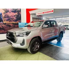 Toyota Hilux Srv 2.4 Diésel 4x4 Automática 2023