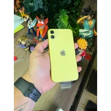 Apple iPhone 11 (128 Gb) - Amarelo Impecável