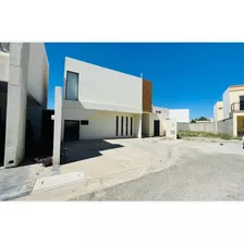 Casa En Venta En Los Arrayanes