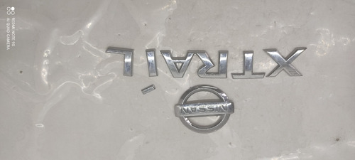 Emblemas Nissan Xtrail 2.5 02_07 Foto 4