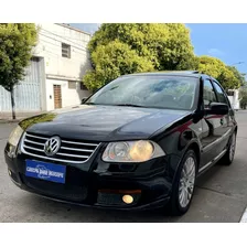 Volkswagen Bora 1.8 T Highline Cuero Aut 2011