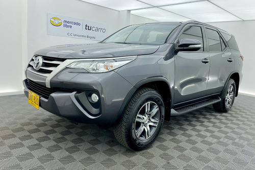 Tapetes Logo Toyota Fortuner 2.7 Street 4x2 2017 2017 Foto 4