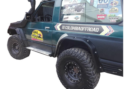 Foto de Extensiones Nissan Patrol Y 60  4x4 Buches  Fender Campero