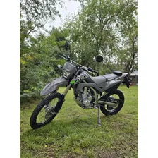 Kawasaki Klx 300 2024 Reserva Online Nuevo Color Stock Hoy