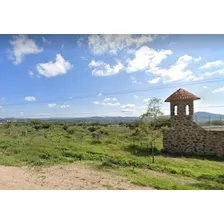 Gran Terreno En Potrero Carrizal Col. El Pedregal. Tequisquiapan, Querétaro. Sup. 440 M2