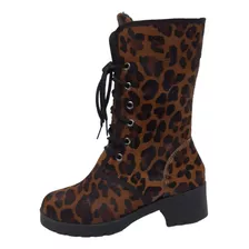 Bota Forrada Animal Print Pelo Salto Médio Bloco Tratorado