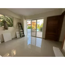 Vendo Independencia Nuevo Tercer Nivel Con Balcón Precio Rd$