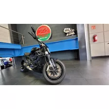 Ducati Xdiavel Dark