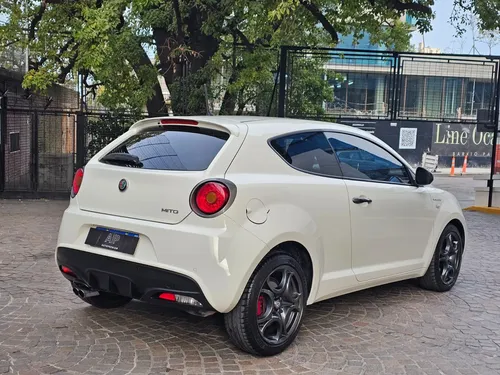 Alfa Romeo Mito 1.4 T Veloce 170cv - 8