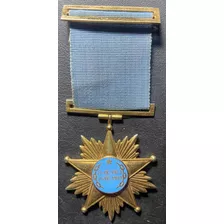 Medalla Conmemorativa Antigua. 10 Años Del Gobierno Militar.
