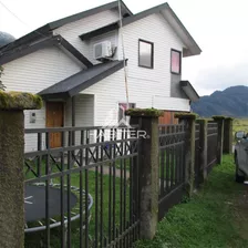 Casa En Venta De 4 Dorm. En Puerto Aysén.