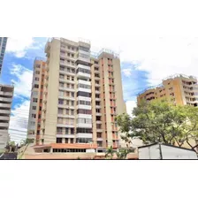 Venta De Apartamento De 160 M2 En Ph Fuente De Cibeles, Villa De Las Fuentes 23-1574