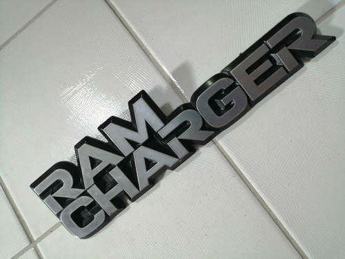 Emblema Ram Charger Foto 2