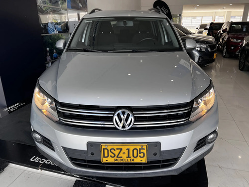 VOLKSWAGEN TIGUAN 2.0 TREND &AMP; FUN
