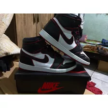 Air Jordan 1 High Bloodline 44br