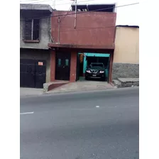 Casa Con 9 Cuartos Y 4 Baños Parqueo Para Un Carro Grande