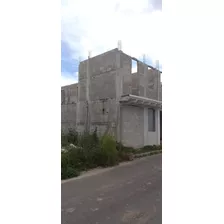 Casa Obra En Gris Ya Con Terraza Y Segundo Nivel Empezado 