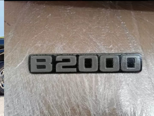 Emblema Lateral B2000 Mazda. Original  Foto 2
