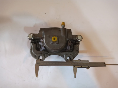 Caliper Nissan Maxima 1991-98, Par Foto 5