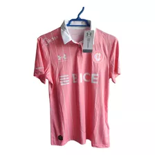 Camiseta Universidad Católica Mujer 2022 Rosa