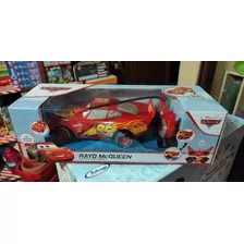 Cars Rayo Mcqueen Con Luces A Radio Control De Disney 23cm.