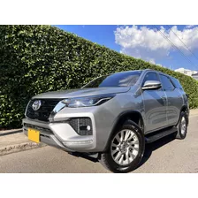 Toyota Fortuner Mid 2.7l Srv