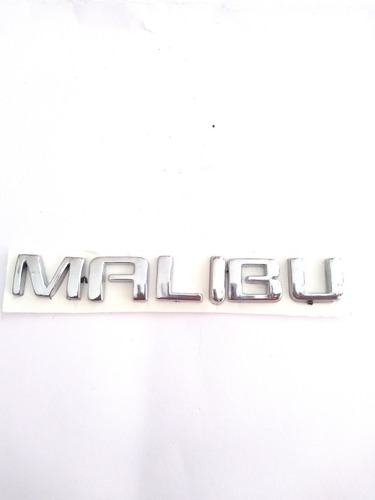 Emblema Letra Chevrolet Malib 2011-2019 Foto 2