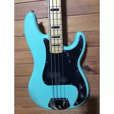Squier Precision Bass Classic Vibe 70