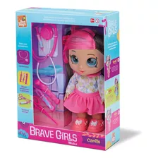 Boneca Brave Girls Camille Médica Bee Toys