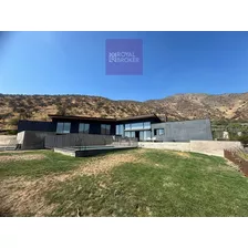 Exc. Casa Con Vista Insuperable En Arriendo Chicureo 3d&#43;