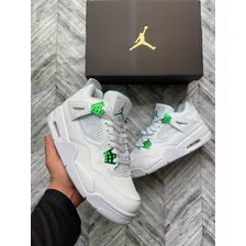 Tenis Jordan 4 Metallic Verde Talla 28