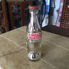 Garrafa Comemorativa Coca Cola Prateada Antiga