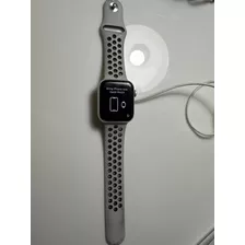 Apple Watch Serie 6 Nike Para Piezas (con Cuenta Icloud)