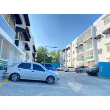 Apartamento En La Av. Jacobo Majluta Sdn, Urb. Colinas Del Arroyo Ii