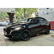 = Mazda // 2 Sedan // Carbon Edition // Hibrido // 2023 =