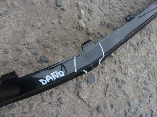 Parachoque Superior Del Muy Daado  Tracker 2023 - Daos Lea Foto 3