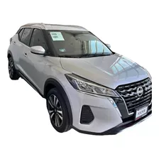 Aletas Bota Aguas Nissan Kicks 